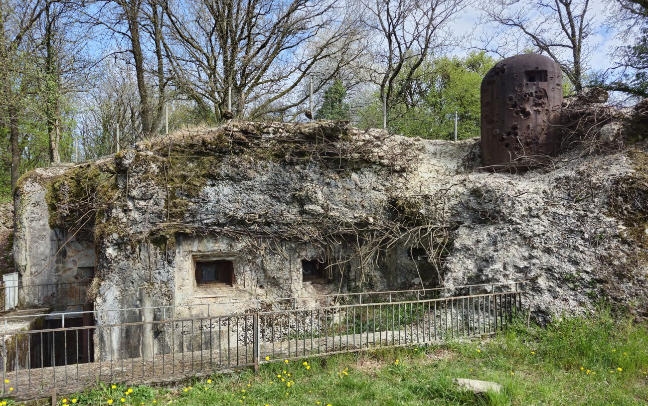 Bloc 2 — casemate détruite en juin 1940